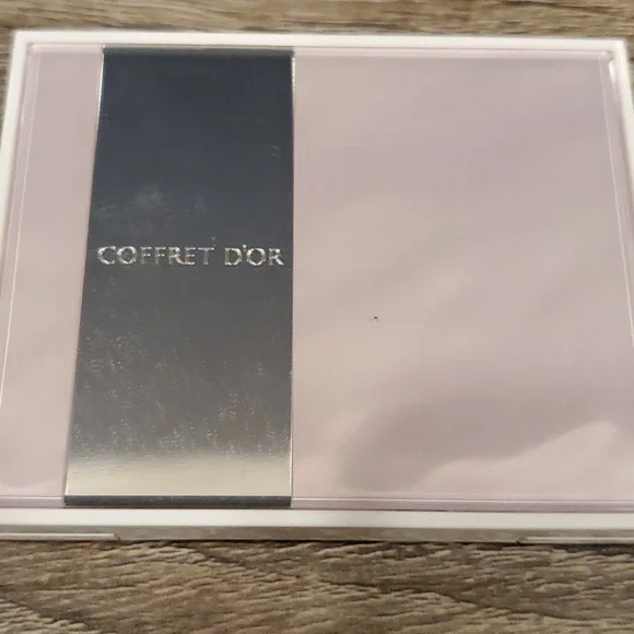 Coffret D'or eyeshadow palette - Picture 3 of 4